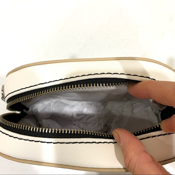Marc Jacobs Beige Crossbody Bags (NWT) - Picture 6 of 10